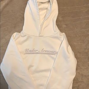 Women’s under armour sweatshirt